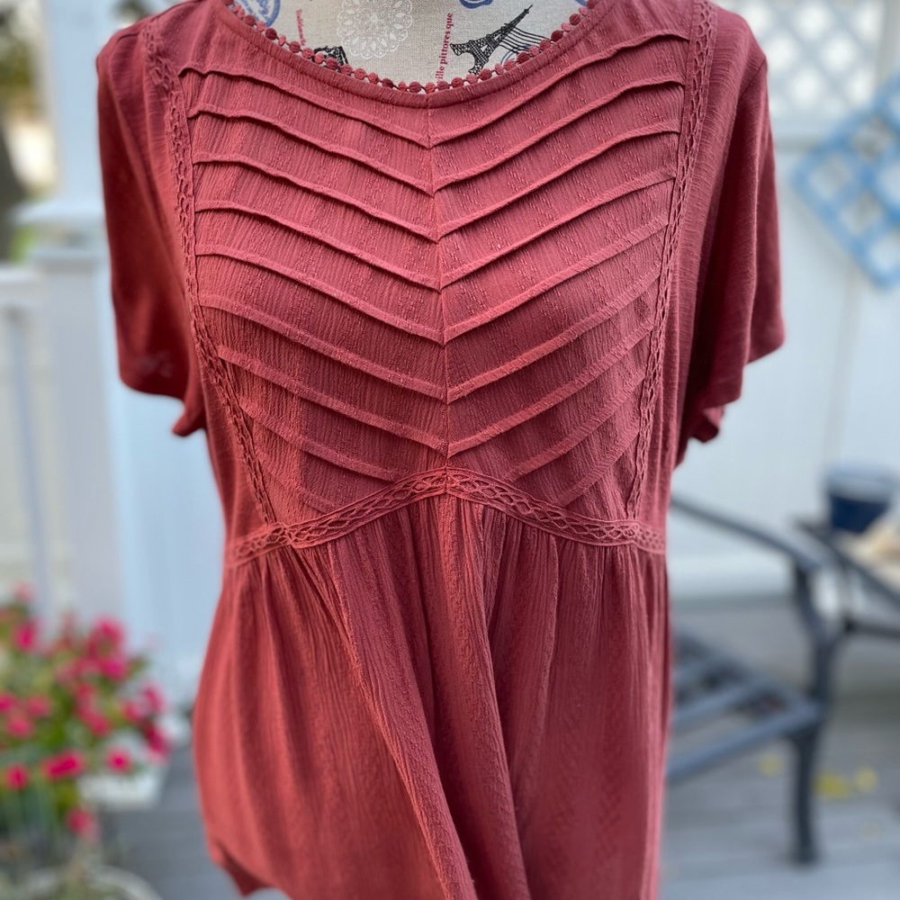 Deep dusty rose free flowing top - Picture 4 of 4
